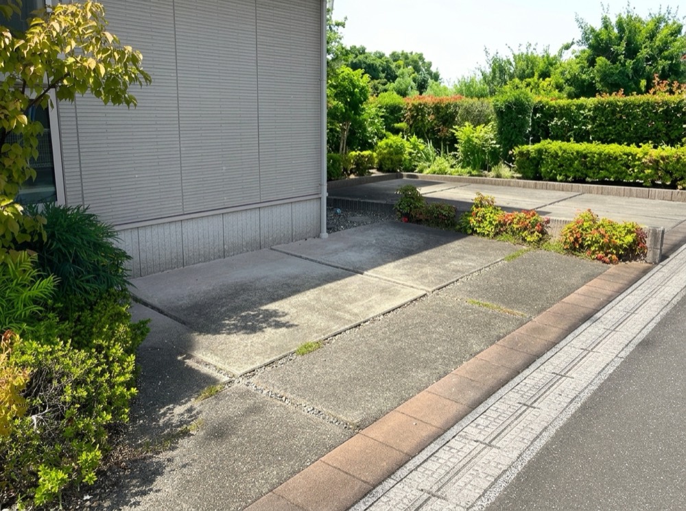 スタジオの駐車スペース